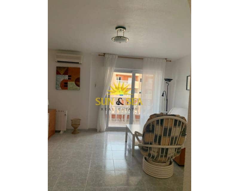 2 sypialnia Apartament do wynajęcia w La Manga del Mar Menor z basenem - 650 € (Ref: 8449675)