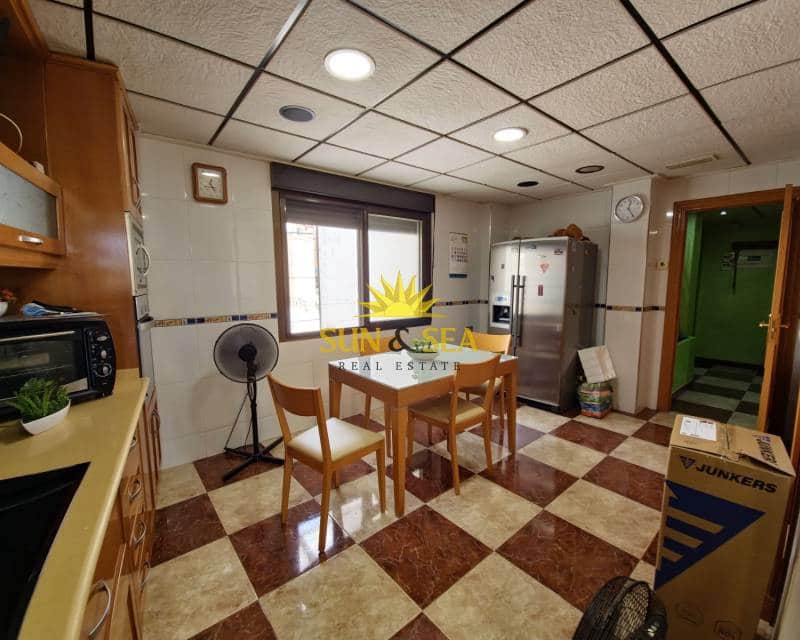 4 soveværelse Penthouse til salg i Orihuela med garage - € 200.000 (Ref: 8451389)