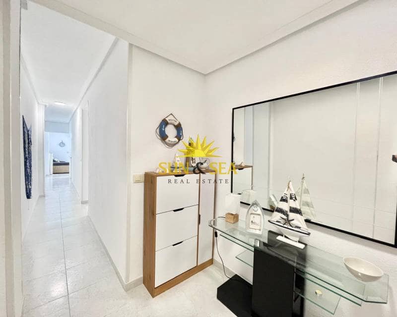 Appartement de 2 chambres à louer à Torrevieja avec garage - 1 200 € (Ref: 8452912)