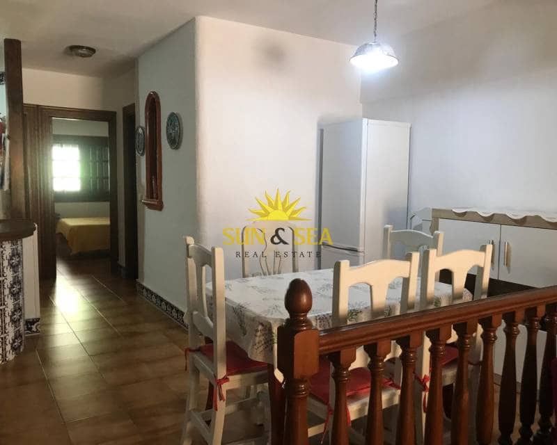 2 soveværelse Byhus til leje i Guardamar del Segura med garage - € 800 (Ref: 8462283)