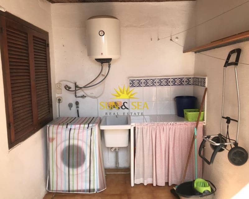 2 soveværelse Byhus til leje i Guardamar del Segura med garage - € 800 (Ref: 8462283)