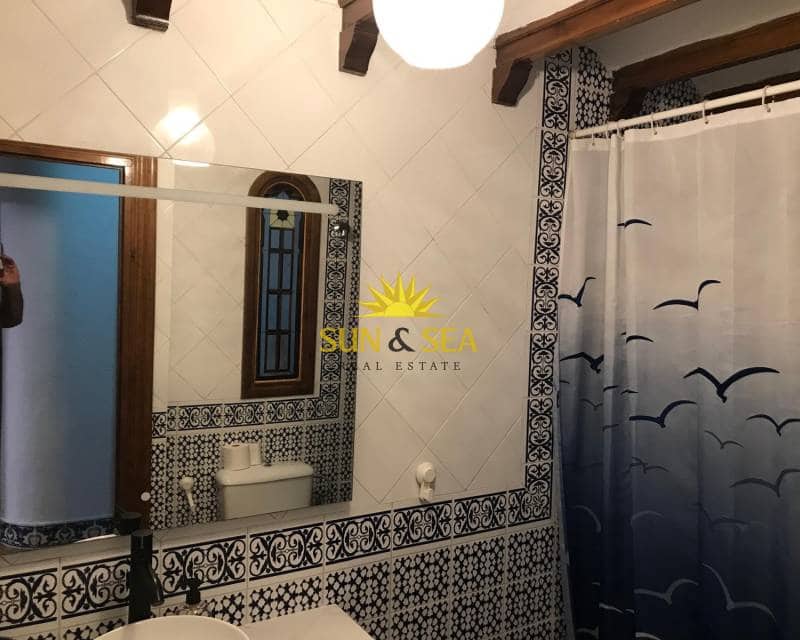 2 soveværelse Byhus til leje i Guardamar del Segura med garage - € 800 (Ref: 8462283)