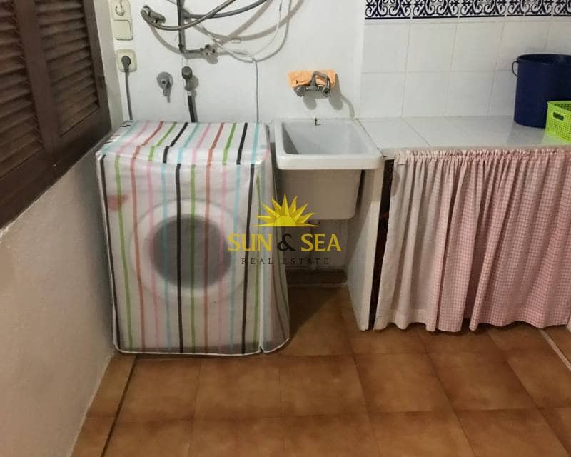 2 soveværelse Byhus til leje i Guardamar del Segura med garage - € 800 (Ref: 8462283)