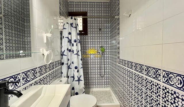 Maison de Ville de 2 chambres de location de vacances à Guardamar Playa, Guardamar del Segura avec garage - 800 € (Ref: 8462283)