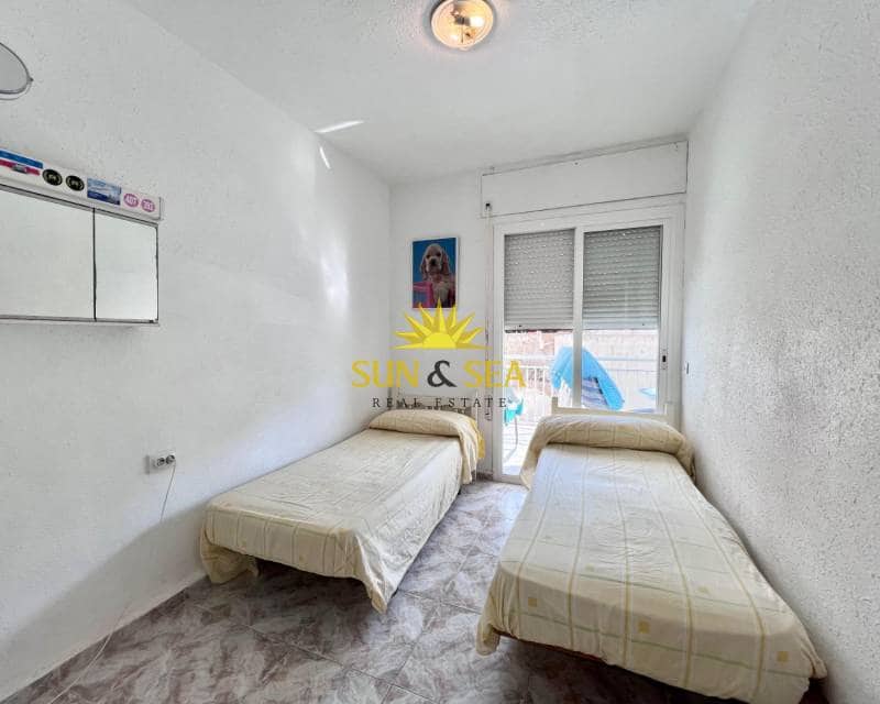 3 quarto Apartamento para arrendar em Torrevieja com garagem - 700 € (Ref: 8462468)