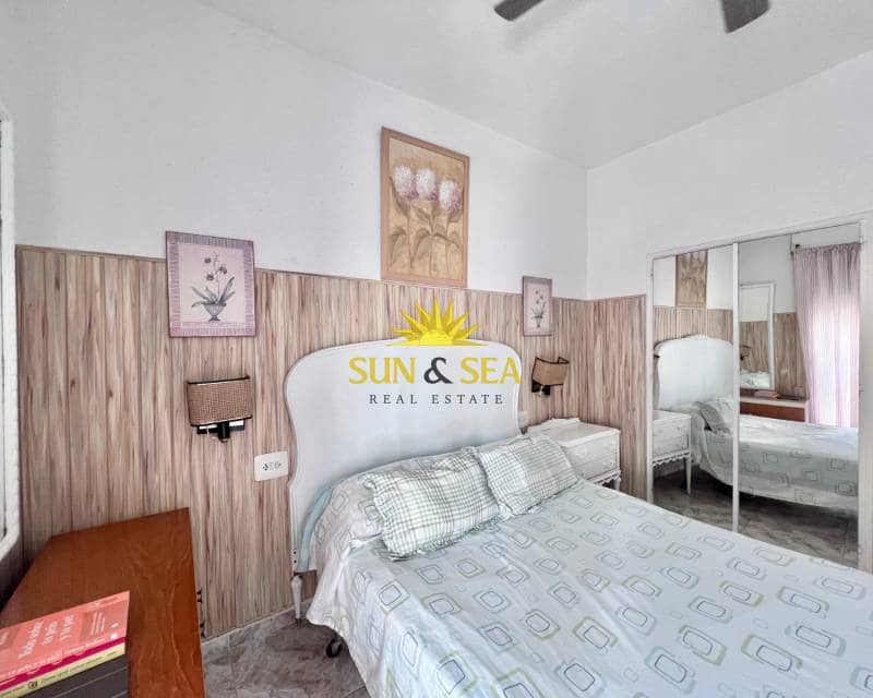 3 quarto Apartamento para arrendar em Torrevieja com garagem - 700 € (Ref: 8462468)