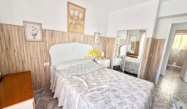   3 soveværelse   ferieLejlighed i Playa de los Locos, Torrevieja med   garage  - € 700 (Ref: 8462468)