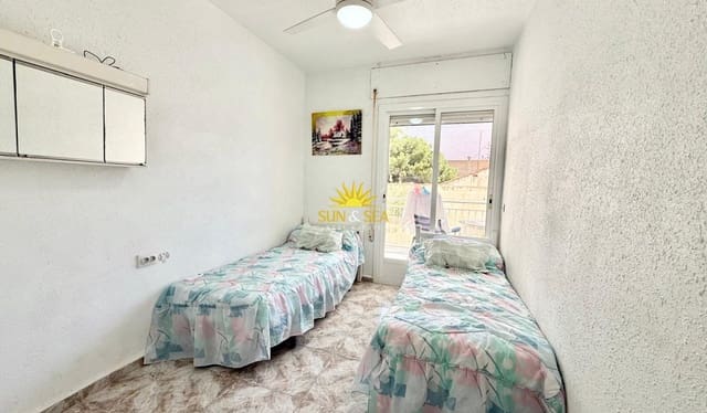  3 soveværelse   ferieLejlighed i Playa de los Locos, Torrevieja med   garage  - € 700 (Ref: 8462468)