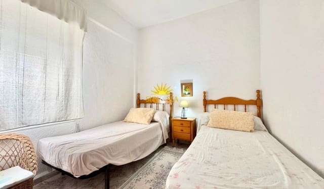 3 slaapkamer Appartement voor vakantieverhuur in Playa de los Locos, Torrevieja met garage - € 650 (Ref: 8462468)