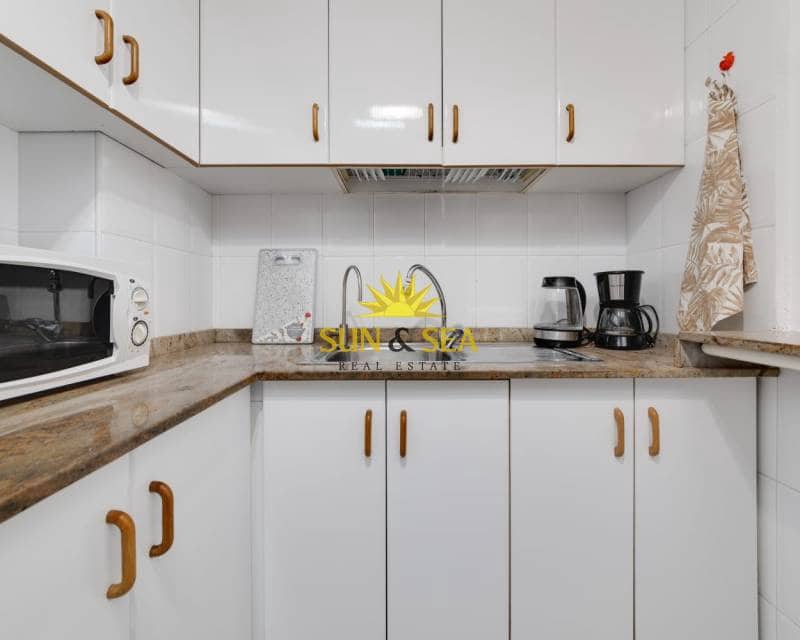 1 bedroom Apartment for holiday rental in Torrevieja - € 750 (Ref: 8466849)