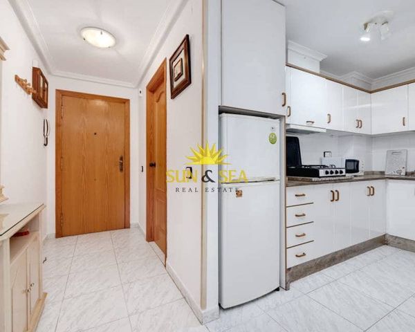 Appartement de 1 chambre de location de vacances à Playa de los Locos, Torrevieja - 750 € (Ref: 8466849)