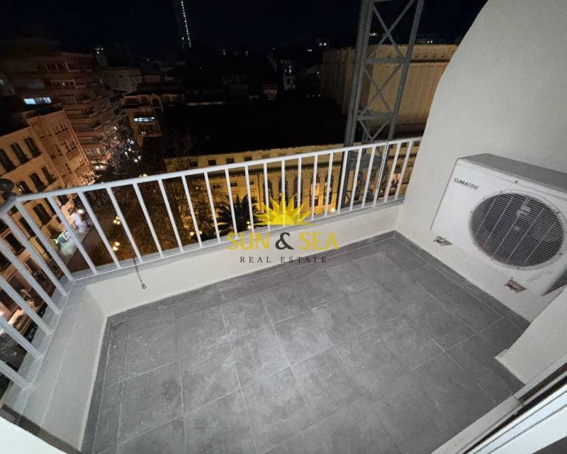 Appartement de 3 chambres à louer à Alicante ville - 1 500 € (Ref: 8469715)