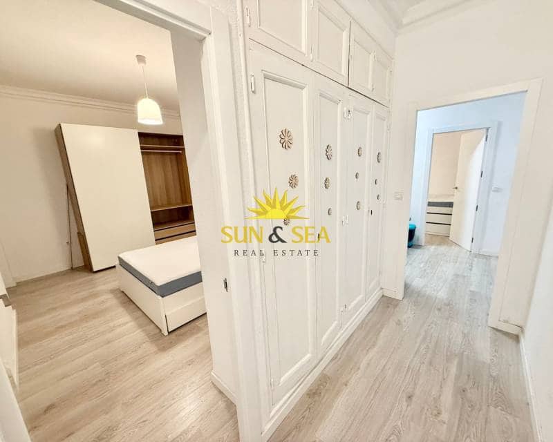 Appartement de 3 chambres à louer à Alicante ville - 1 500 € (Ref: 8469715)