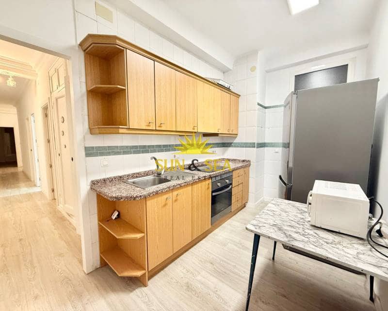 Appartement de 3 chambres à louer à Alicante ville - 1 500 € (Ref: 8469715)