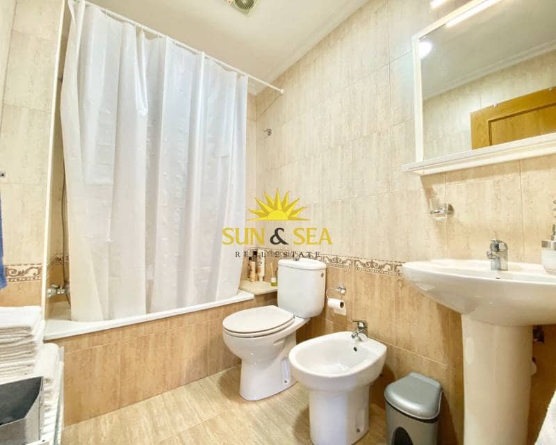 2 slaapkamer Appartement te huur in Santa Pola - € 800 (Ref: 8473089)