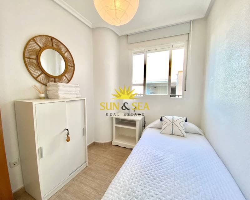 2 slaapkamer Appartement te huur in Santa Pola - € 800 (Ref: 8473089)