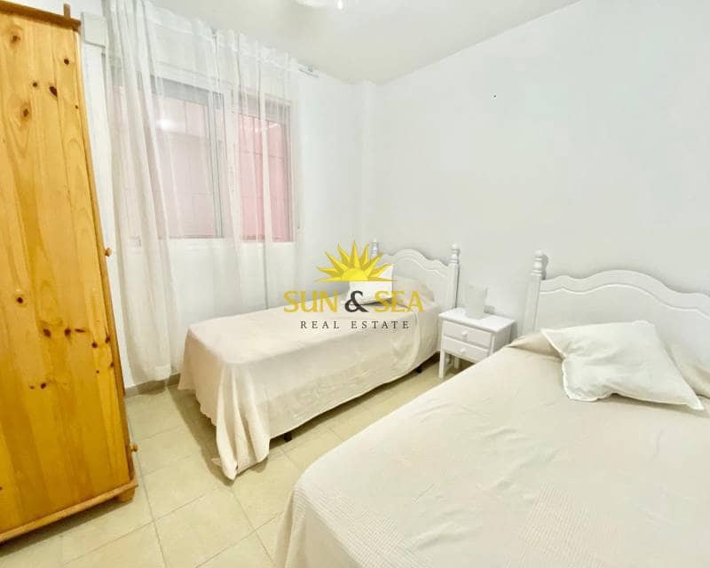 Apartamento de 2 habitaciones en Torrevieja en alquiler - 750 € (Ref: 8473283)