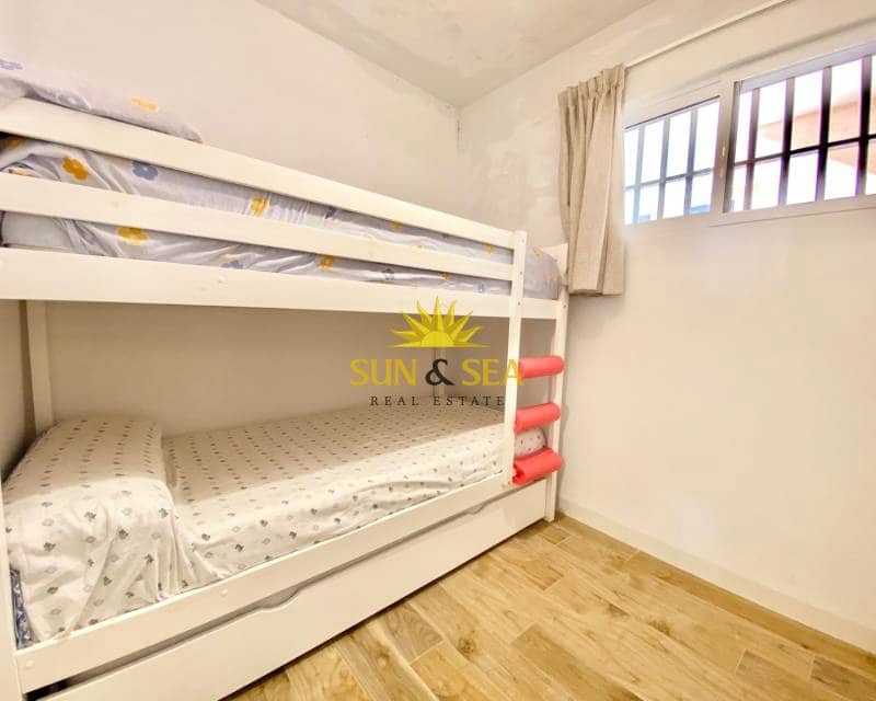 2 soveværelse Lejlighed til leje i Pilar de la Horadada med garage - € 700 (Ref: 8480221)