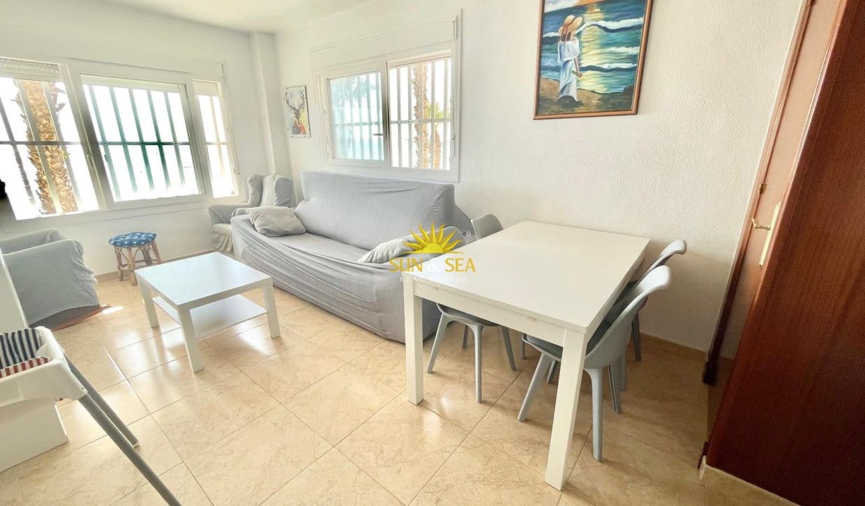 2 slaapkamer Appartement voor vakantieverhuur in Los Narejos - € 800 (Ref: 8481186)