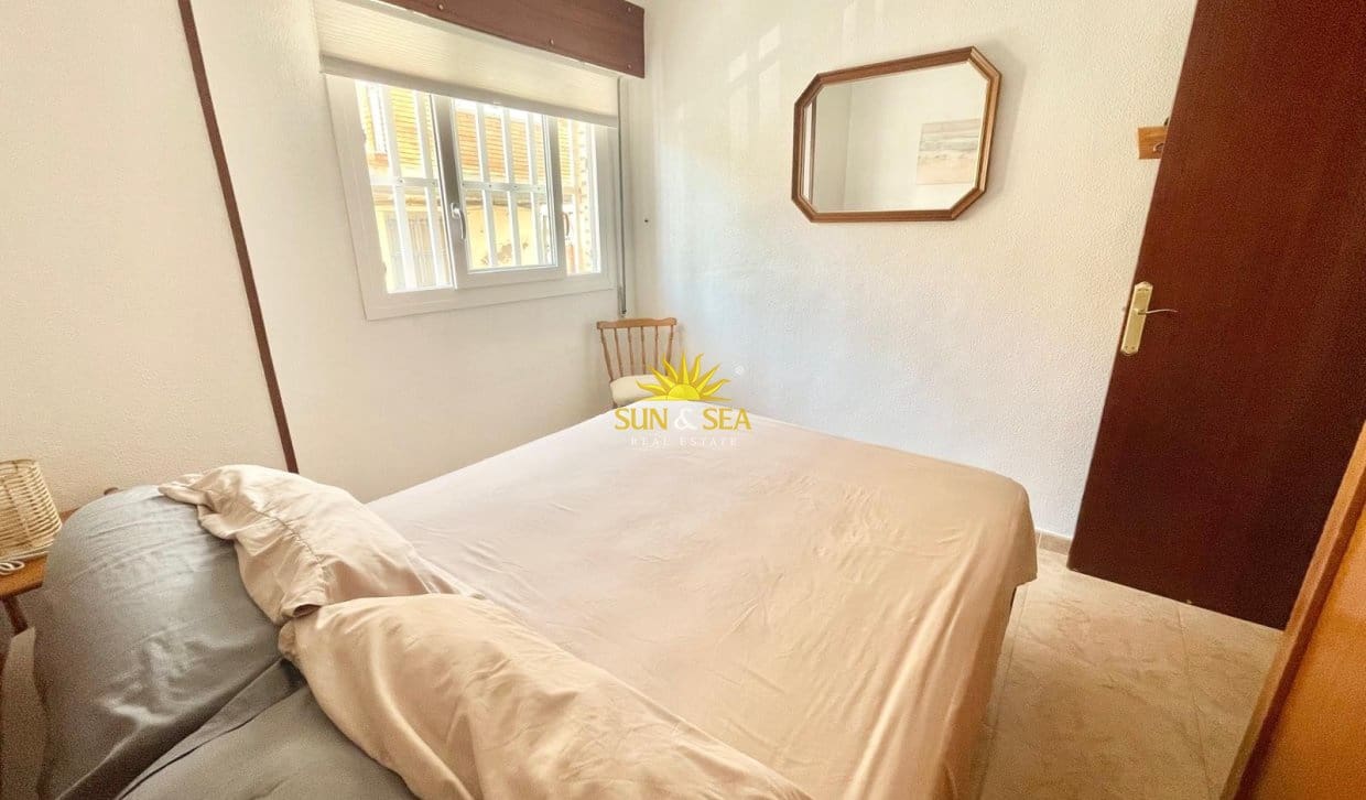2 slaapkamer Appartement voor vakantieverhuur in Los Narejos - € 800 (Ref: 8481186)