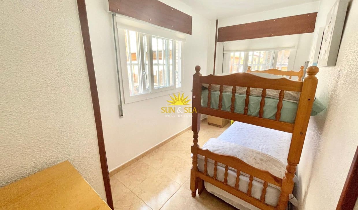 2 slaapkamer Appartement voor vakantieverhuur in Los Narejos - € 800 (Ref: 8481186)