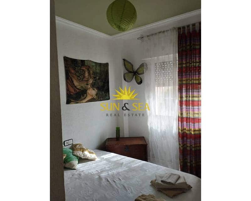 2 soverom Leilighet til leie i Torrevieja med svømmebasseng garasje - € 800 (Ref: 8481579)