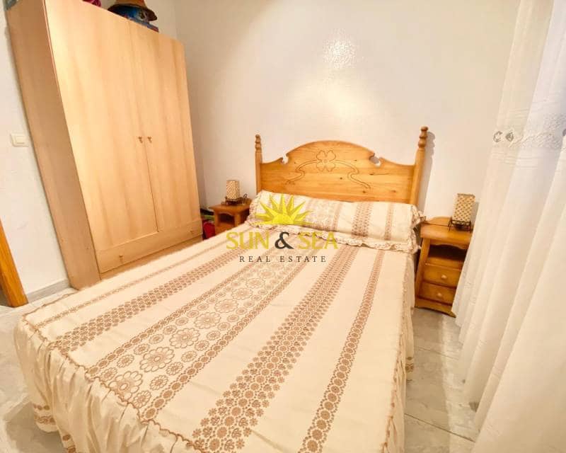 2 bedroom Apartment for rent in Torrevieja with garage - € 900 (Ref: 8482465)