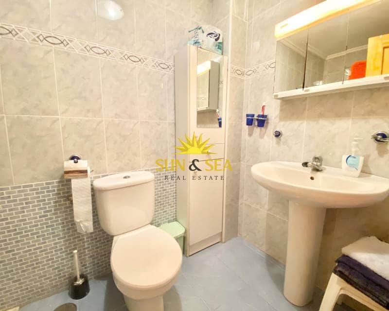 2 bedroom Apartment for rent in Torrevieja with garage - € 900 (Ref: 8482465)