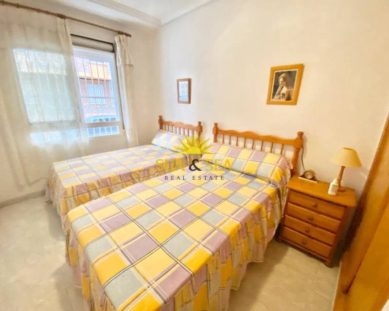 2 bedroom Apartment for rent in Torrevieja with garage - € 900 (Ref: 8482465)