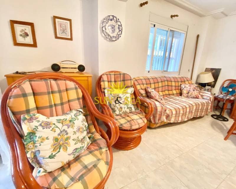 2 bedroom Apartment for rent in Torrevieja with garage - € 900 (Ref: 8482465)