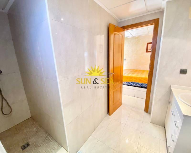 3 soverom Penthouse til leie i Guardamar del Segura - € 950 (Ref: 8489526)