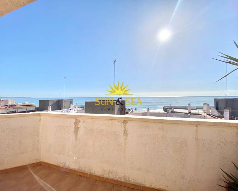 3 soverom Penthouse til leie i Guardamar del Segura - € 950 (Ref: 8489526)