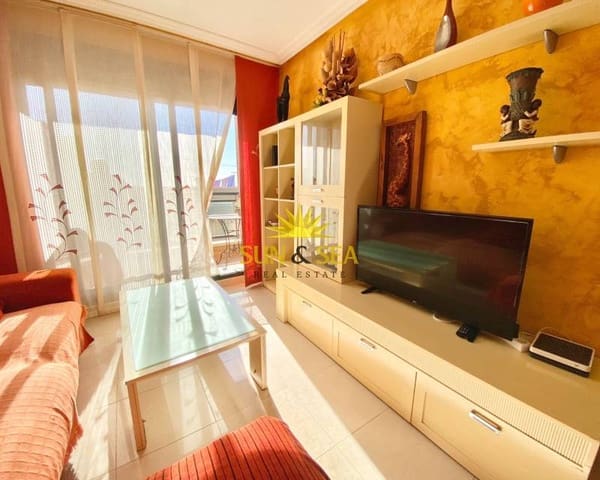 3 soveværelse Penthouse til leje i Los Secanos, Guardamar del Segura - € 950 (Ref: 8489526)