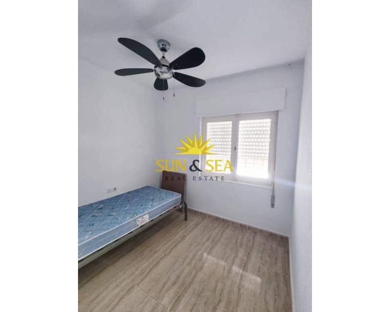 3 makuuhuone Huoneisto myytävänä paikassa Torrevieja mukana 
autotalli - 245 000 € (Ref: 8490422)