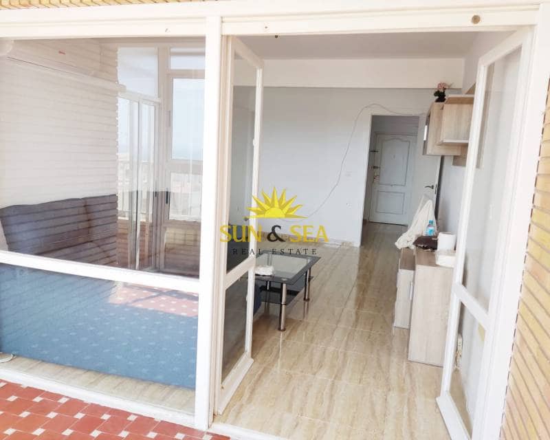 3 makuuhuone Huoneisto myytävänä paikassa Torrevieja mukana 
autotalli - 245 000 € (Ref: 8490422)