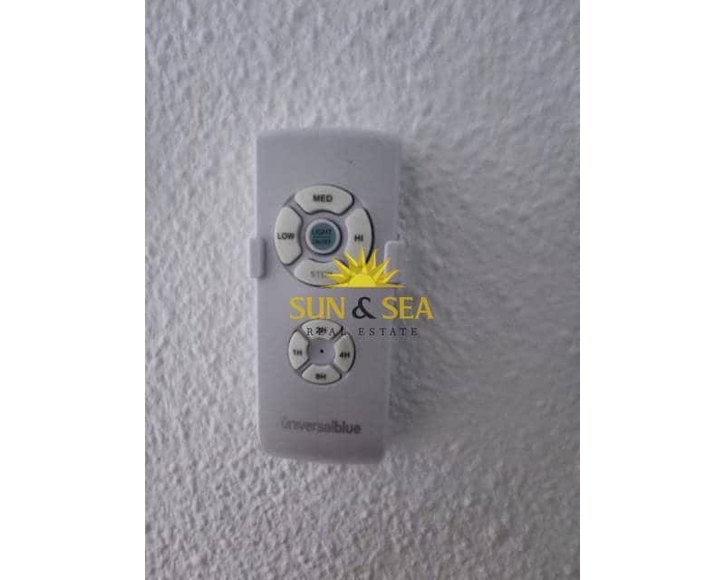 3 makuuhuone Huoneisto myytävänä paikassa Torrevieja mukana 
autotalli - 245 000 € (Ref: 8490422)