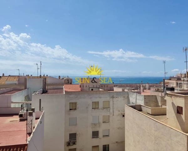 3 makuuhuone Huoneisto myytävänä paikassa Las Piscinas Naturales, Torrevieja mukana 
autotalli - 245 000 € (Ref: 8490422)