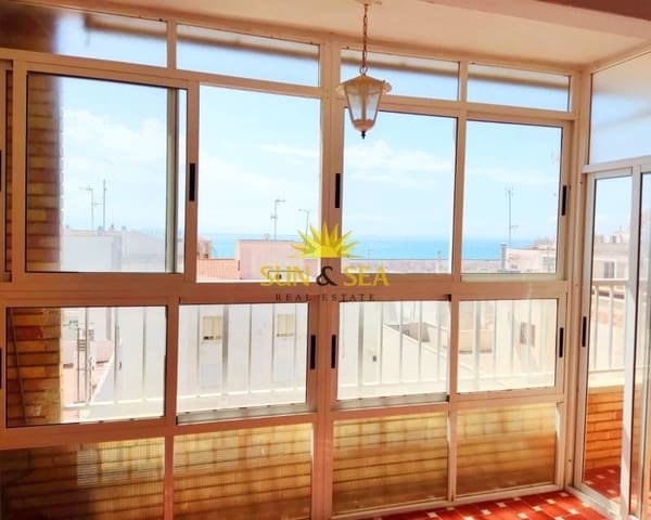 3 makuuhuone Huoneisto myytävänä paikassa Las Piscinas Naturales, Torrevieja mukana 
autotalli - 245 000 € (Ref: 8490422)