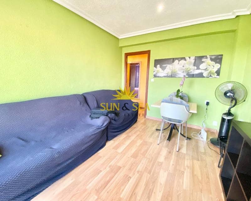 2 quarto Apartamento para arrendar em Torrevieja - 600 € (Ref: 8490426)