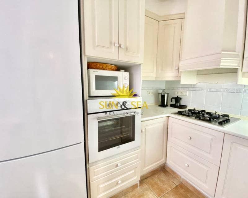 2 quarto Apartamento para arrendar em Torrevieja - 600 € (Ref: 8490426)