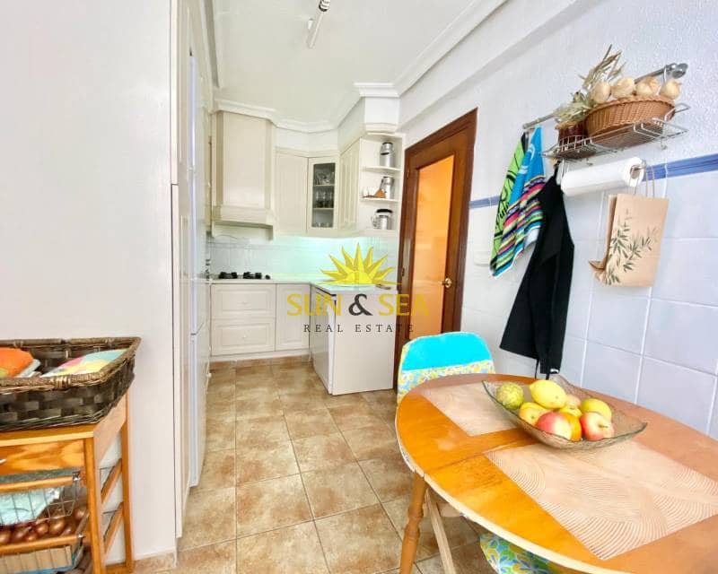 2 quarto Apartamento para arrendar em Torrevieja - 600 € (Ref: 8490426)