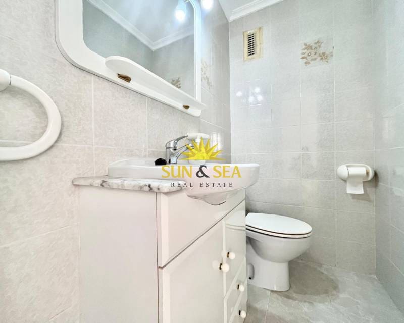 3 quarto Apartamento para arrendar em Santa Pola com garagem - 600 € (Ref: 8494437)