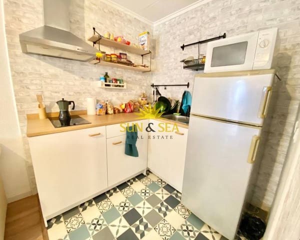Villa/Maison de 1 chambre à louer à La Marina, Elche / Elx - 700 € (Ref: 8498307)