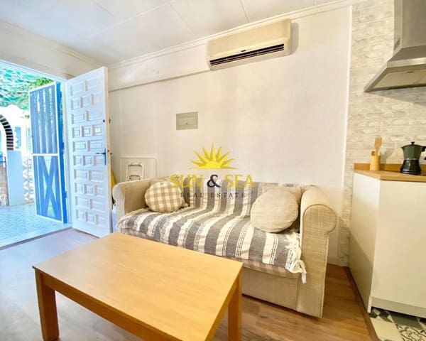 Villa/Maison de 1 chambre à louer à La Marina, Elche / Elx - 700 € (Ref: 8498307)