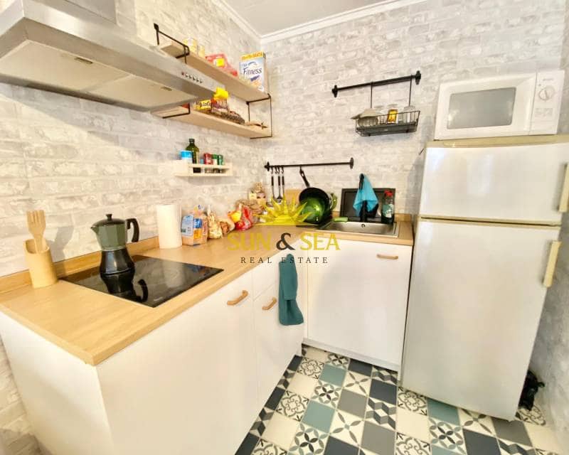 1 sypialnia Willa do wynajęcia w La Marina - 700 € (Ref: 8498307)