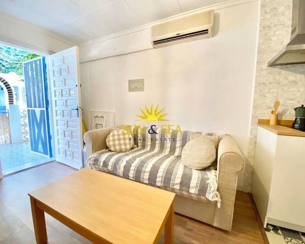 Villa/Maison de 1 chambre à louer à La Marina, Elche / Elx - 700 € (Ref: 8498307)