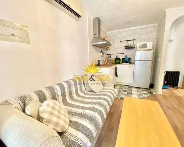 Villa/Maison de 1 chambre à louer à La Marina, Elche / Elx - 700 € (Ref: 8498307)