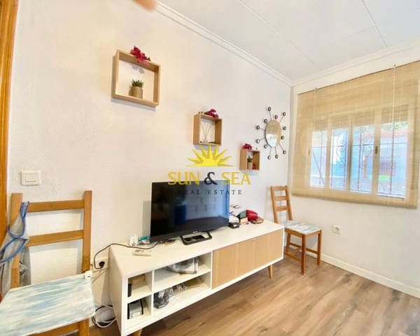 Villa/Maison de 1 chambre à louer à La Marina, Elche / Elx - 700 € (Ref: 8498307)
