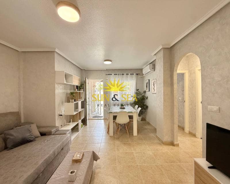 2 bedroom Villa for rent in Torrevieja with pool garage - € 850 (Ref: 8500607)