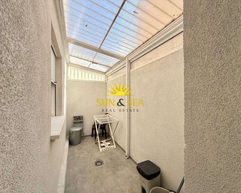 2 bedroom Villa for rent in Torrevieja with pool garage - € 850 (Ref: 8500607)